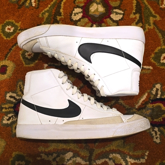 Nike Shoes - Women's Nike Blazers